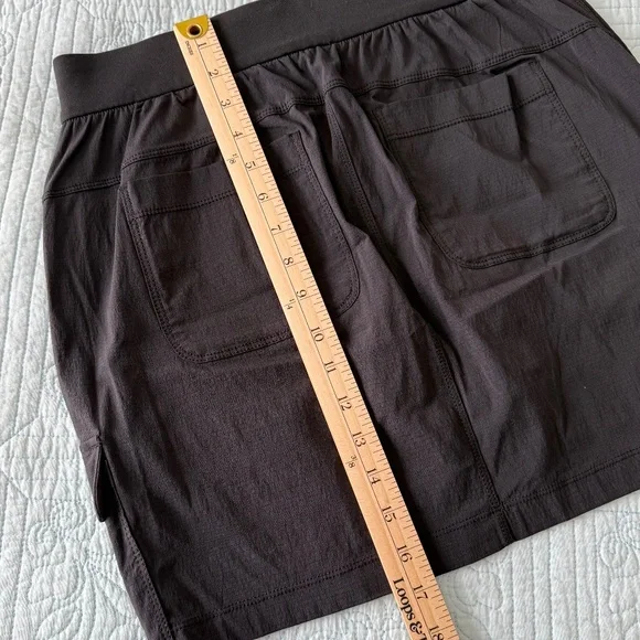 Athleta Trekkie Skort 2.0 Women's Cargo Black Sz 4 Hiking Stretch Skirt Ripstop - Picture 5 of 6